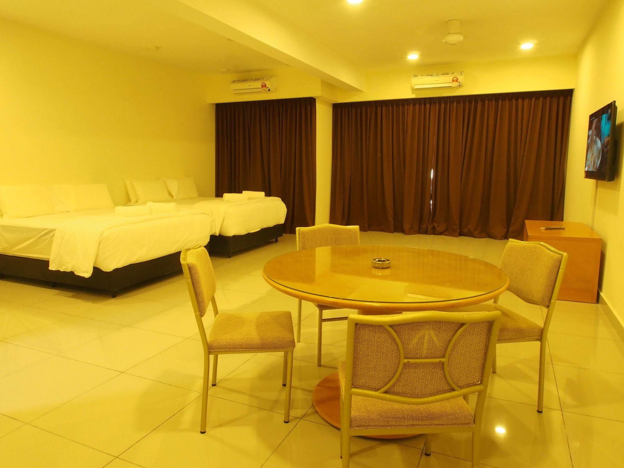 Premier Times International Hotel Seri Kembangan Ngoại thất bức ảnh