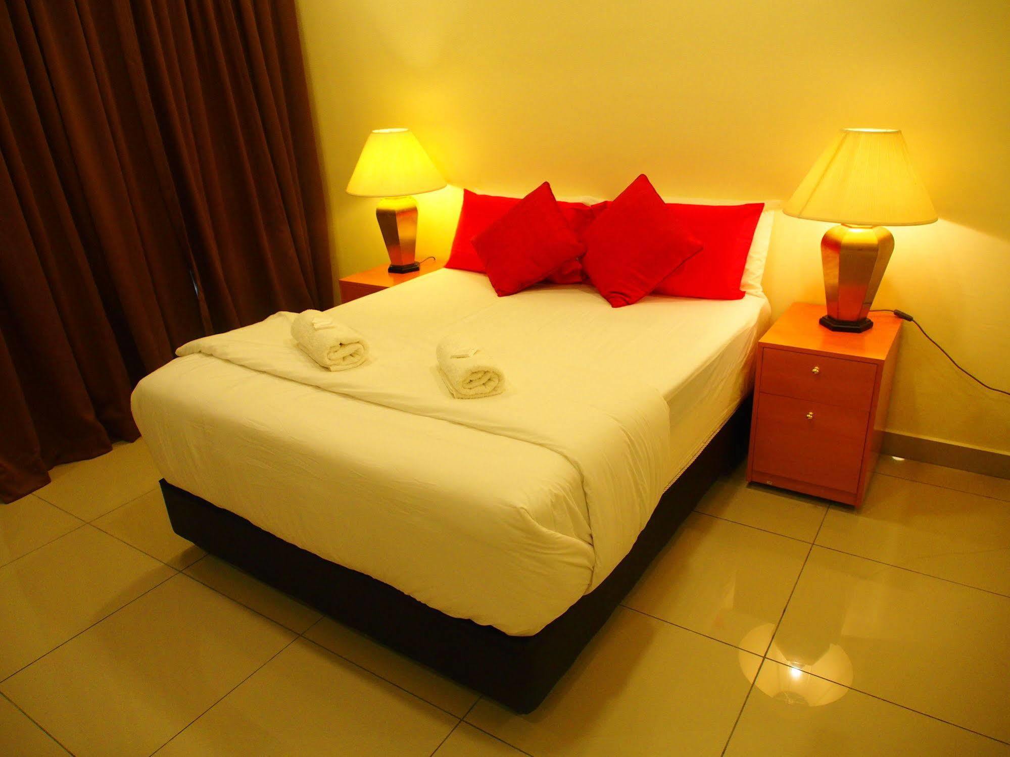 Premier Times International Hotel Seri Kembangan Ngoại thất bức ảnh