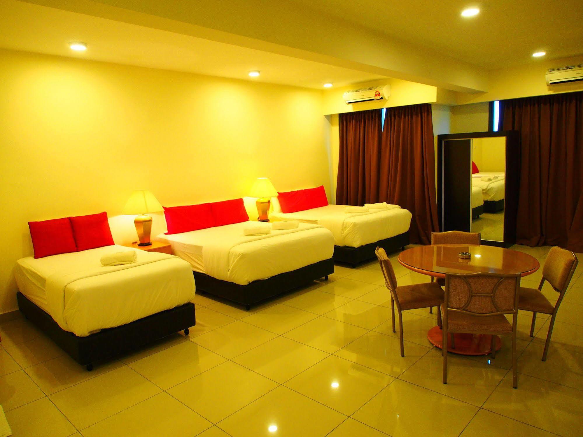 Premier Times International Hotel Seri Kembangan Ngoại thất bức ảnh