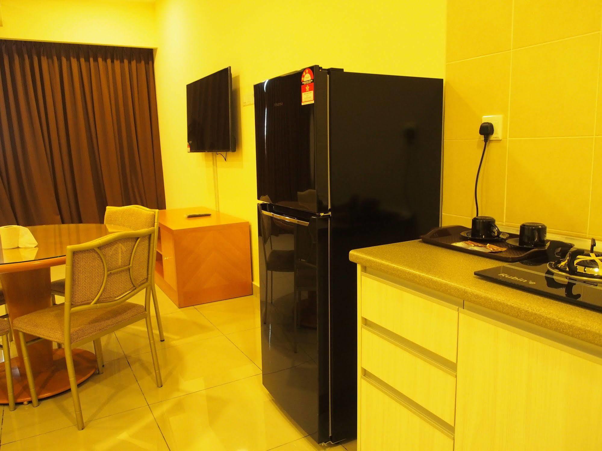 Premier Times International Hotel Seri Kembangan Ngoại thất bức ảnh