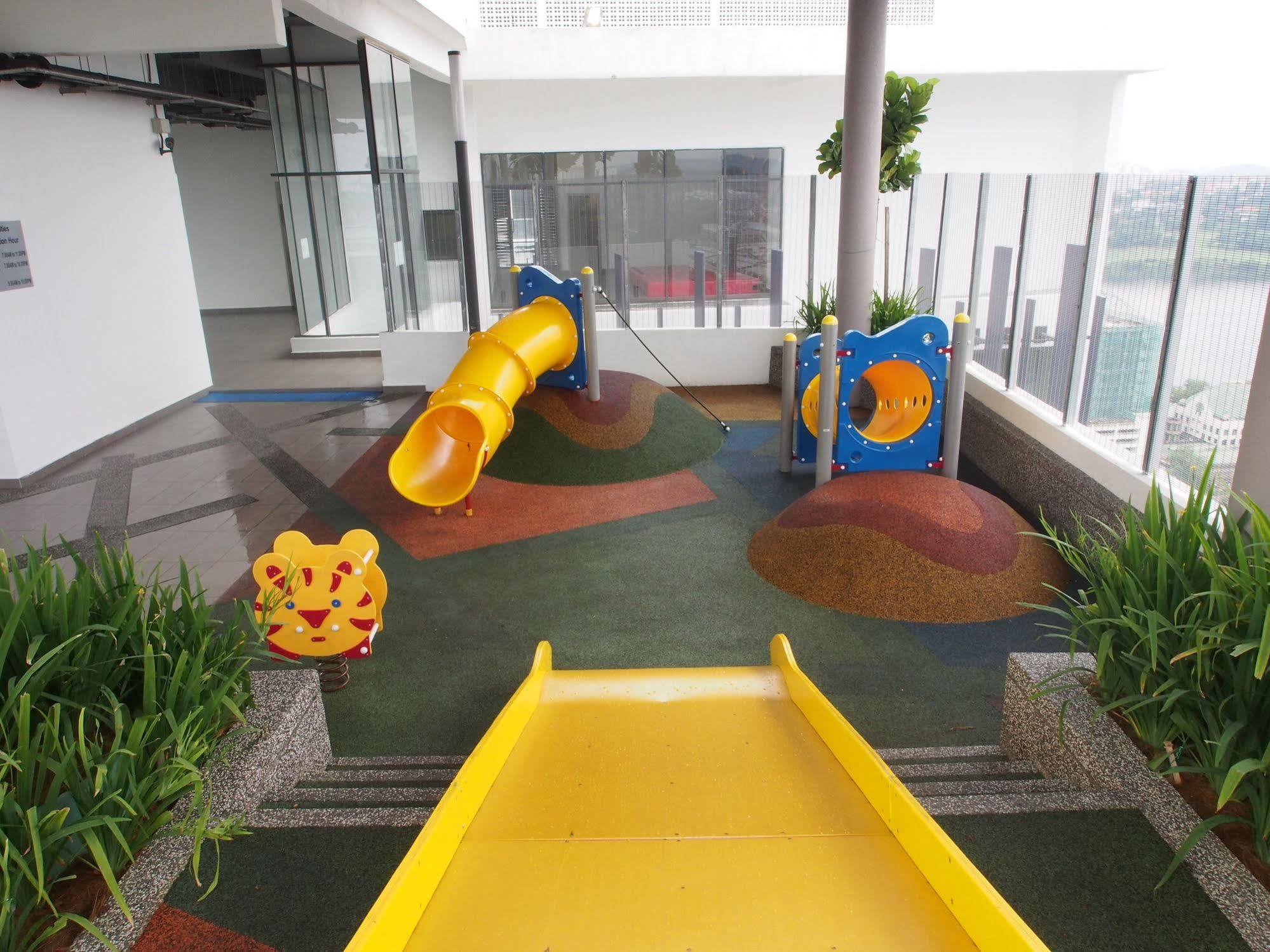 Premier Times International Hotel Seri Kembangan Ngoại thất bức ảnh
